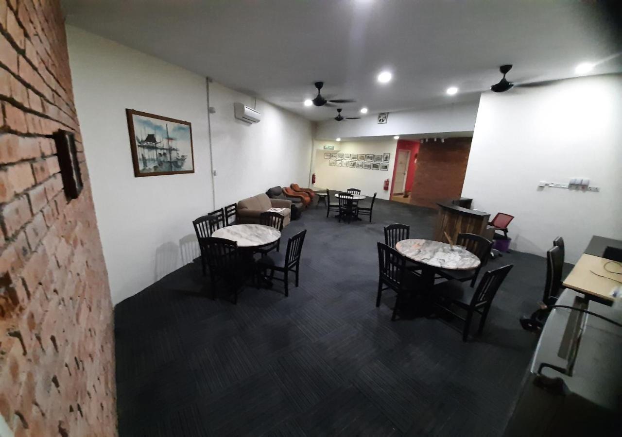 Mn Ferringhi Inn Бату-Ферринги Экстерьер фото